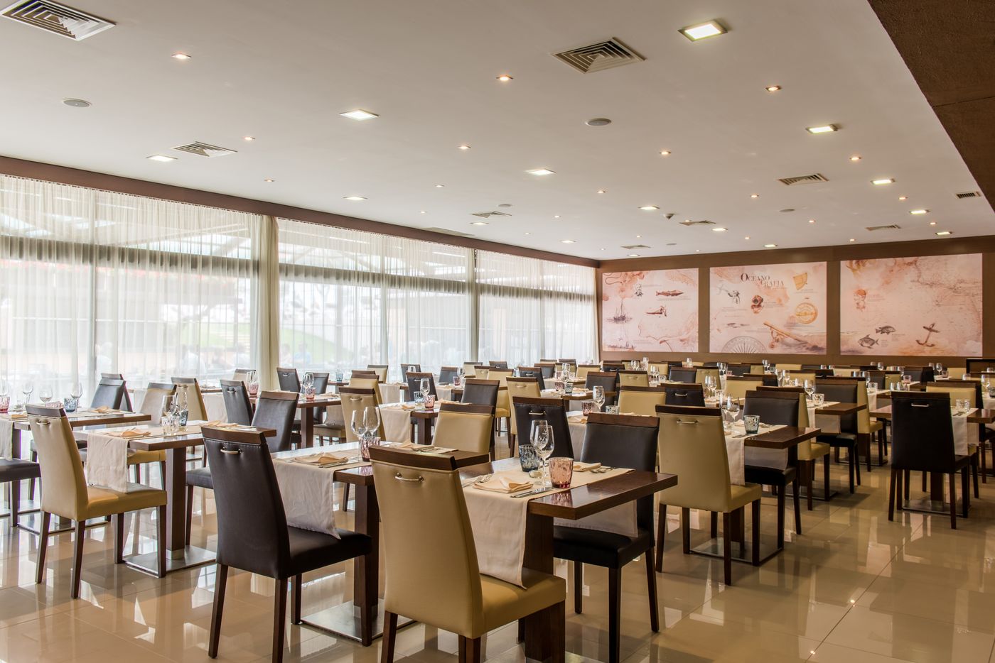 Vila-Gale-Village-Cascais-Restaurant-29