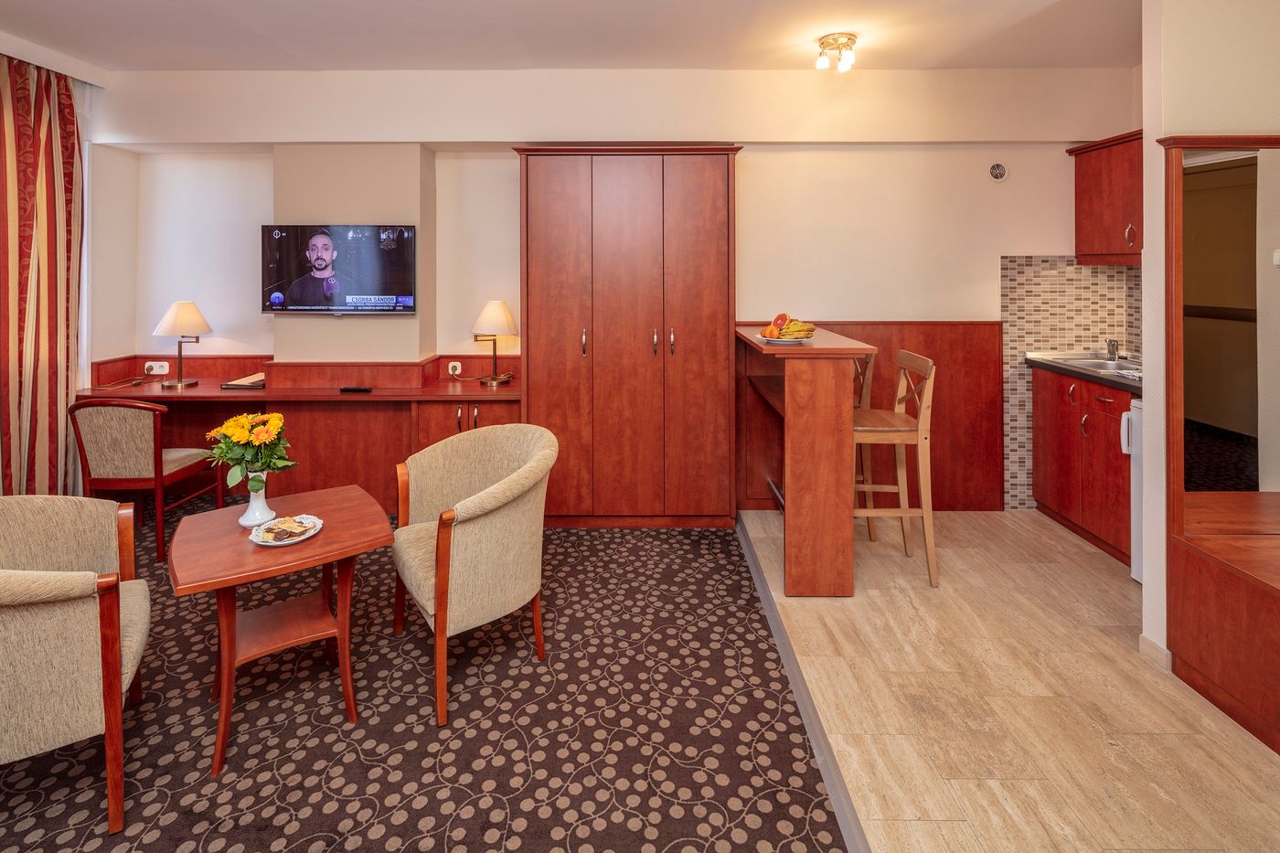 Hotel-Charles-Room-24