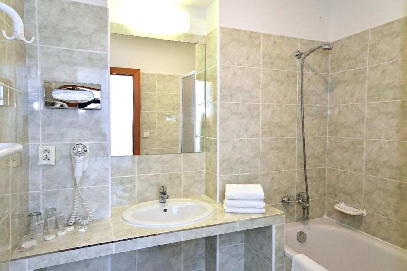 Merkur---Czech-Leading-Hotels-Room-17