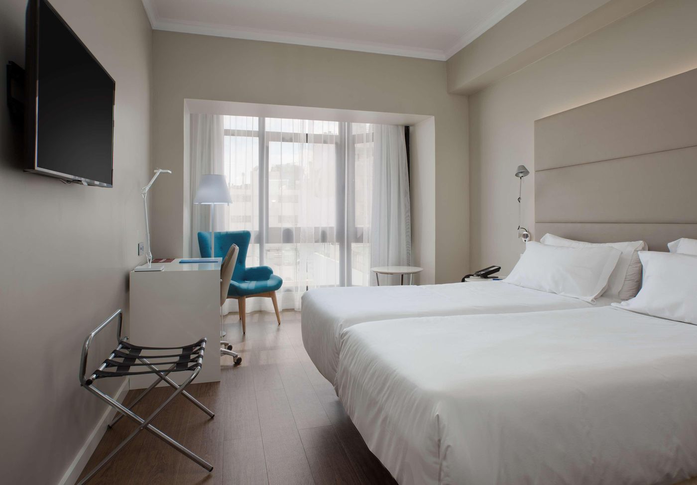 NH-Las-Palmas-Playa-las-Canteras-Room-6