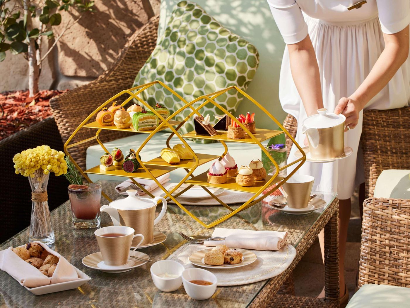 Sofitel-Dubai-The-Palm-Bar-20