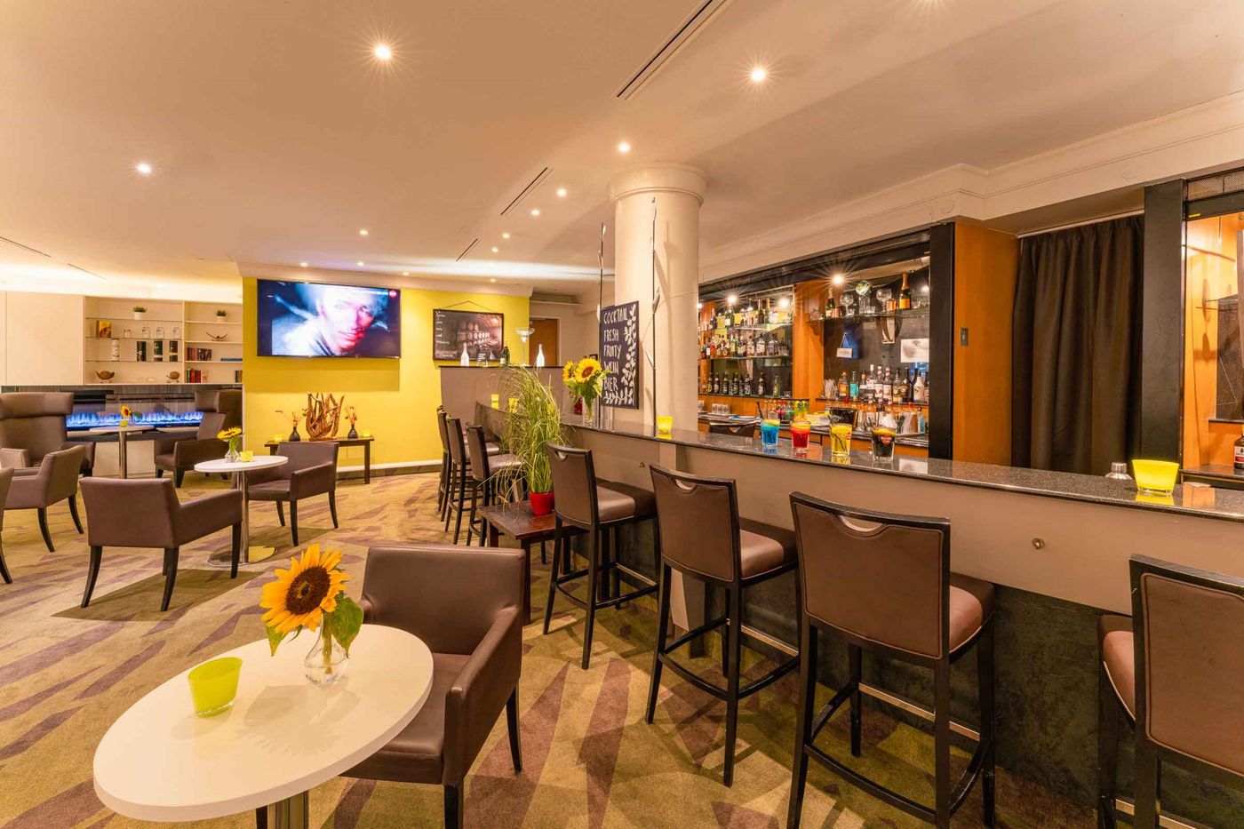 Plaza Premium Wien - Austria - VIENNA - Bar - 9