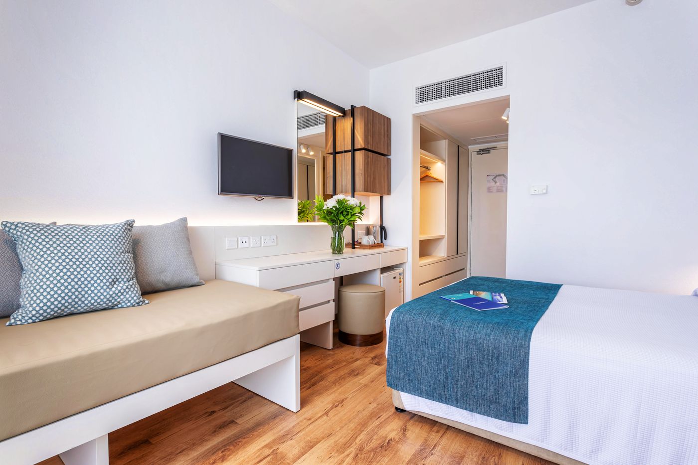 Louis-Phaethon-Beach-Room-26