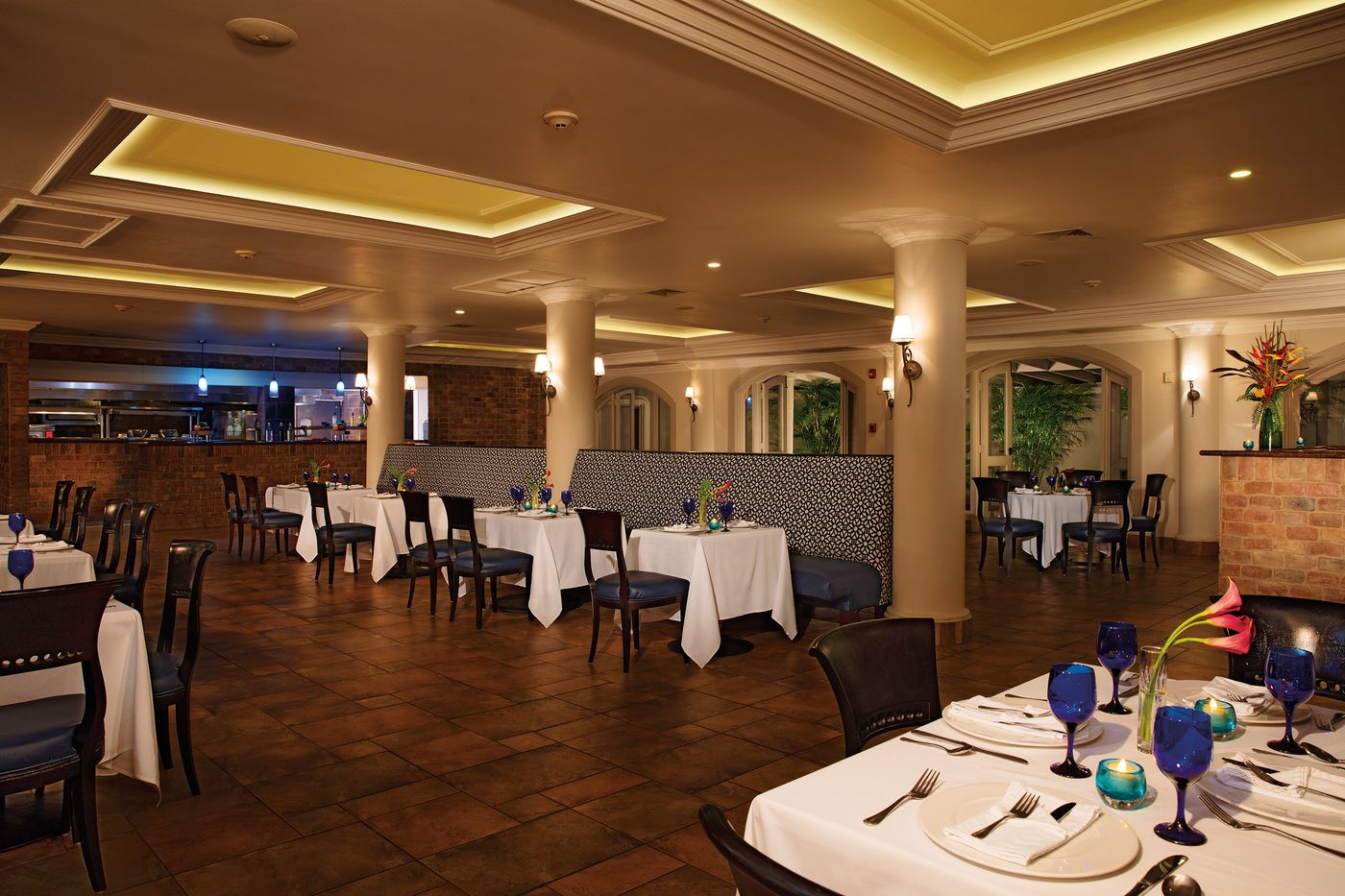 Sunscape-Cove-Montego-Bay-Resort-and-Spa-Restaurant-40