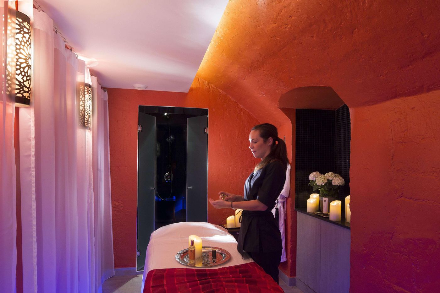 Hotel-Le-Belmont-Paris-Sports-and-Entertainment-29