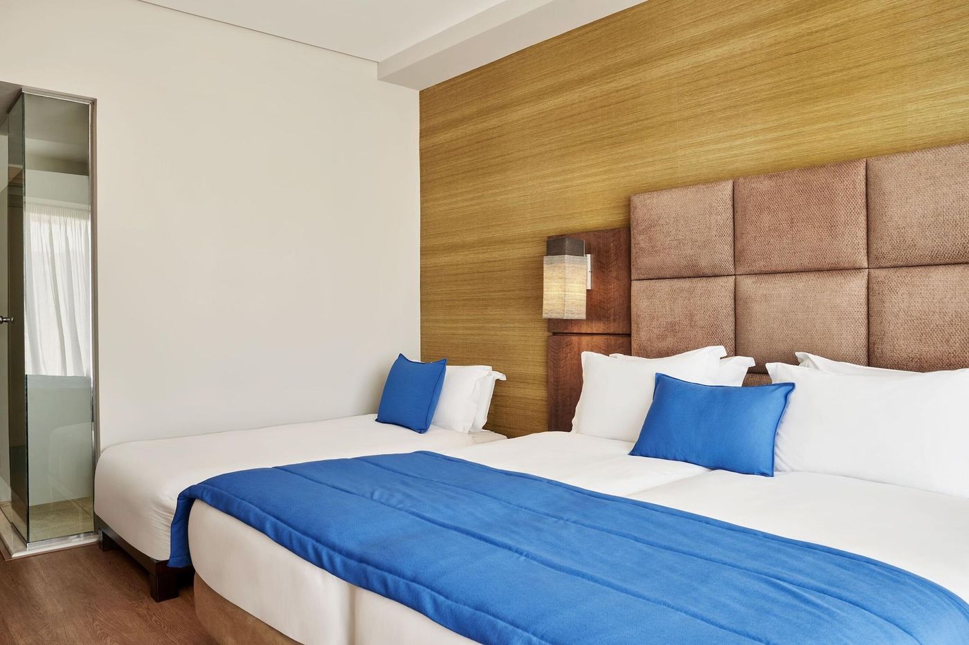 Arion-Athens-Room-21