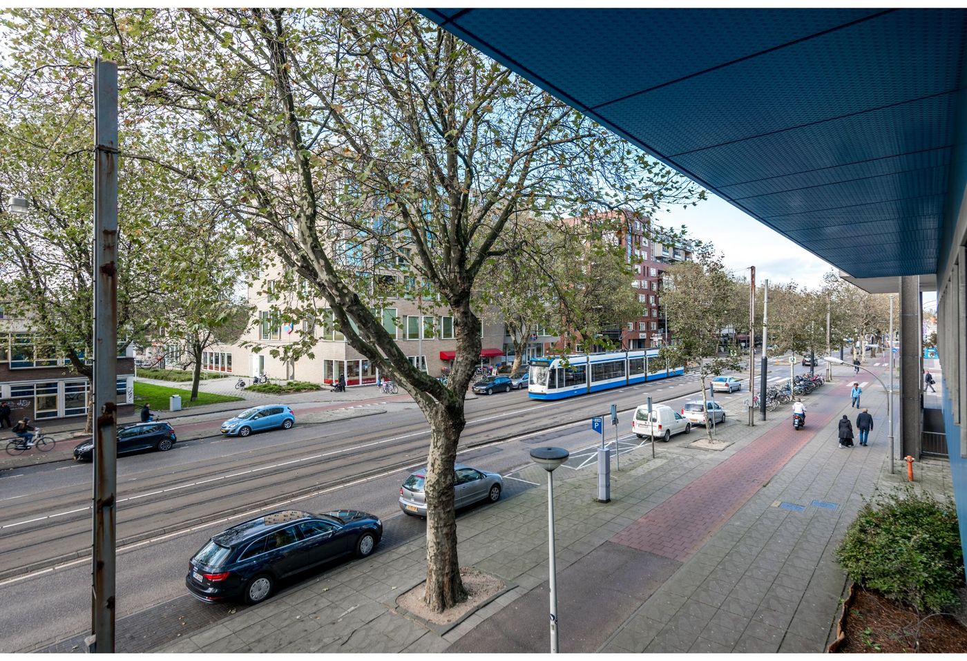 XO-HOTELS-Blue-Square-General-view-6