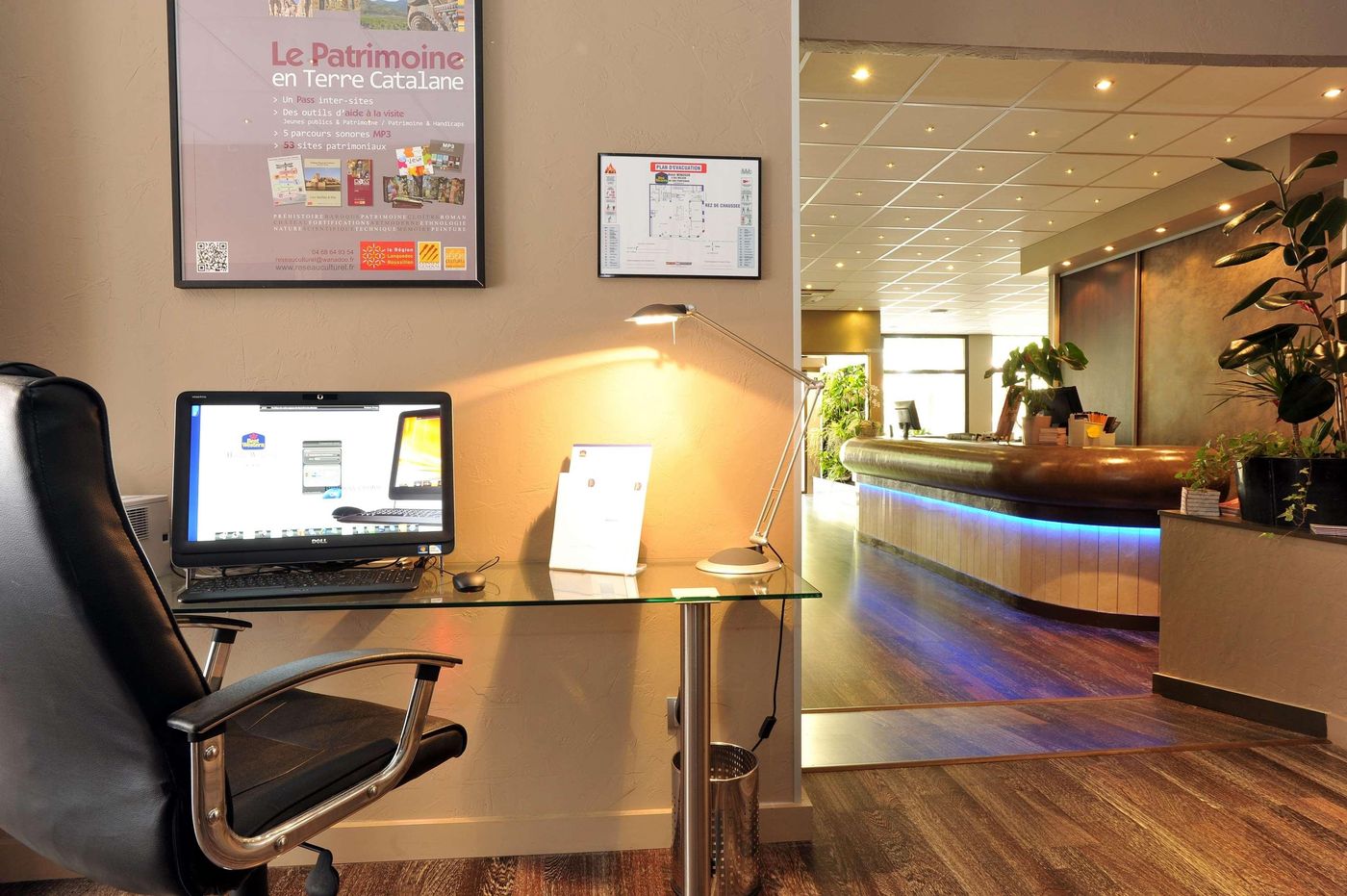 Best Western Plus Hotel Windsor-France-Perpignan-Lobby-5