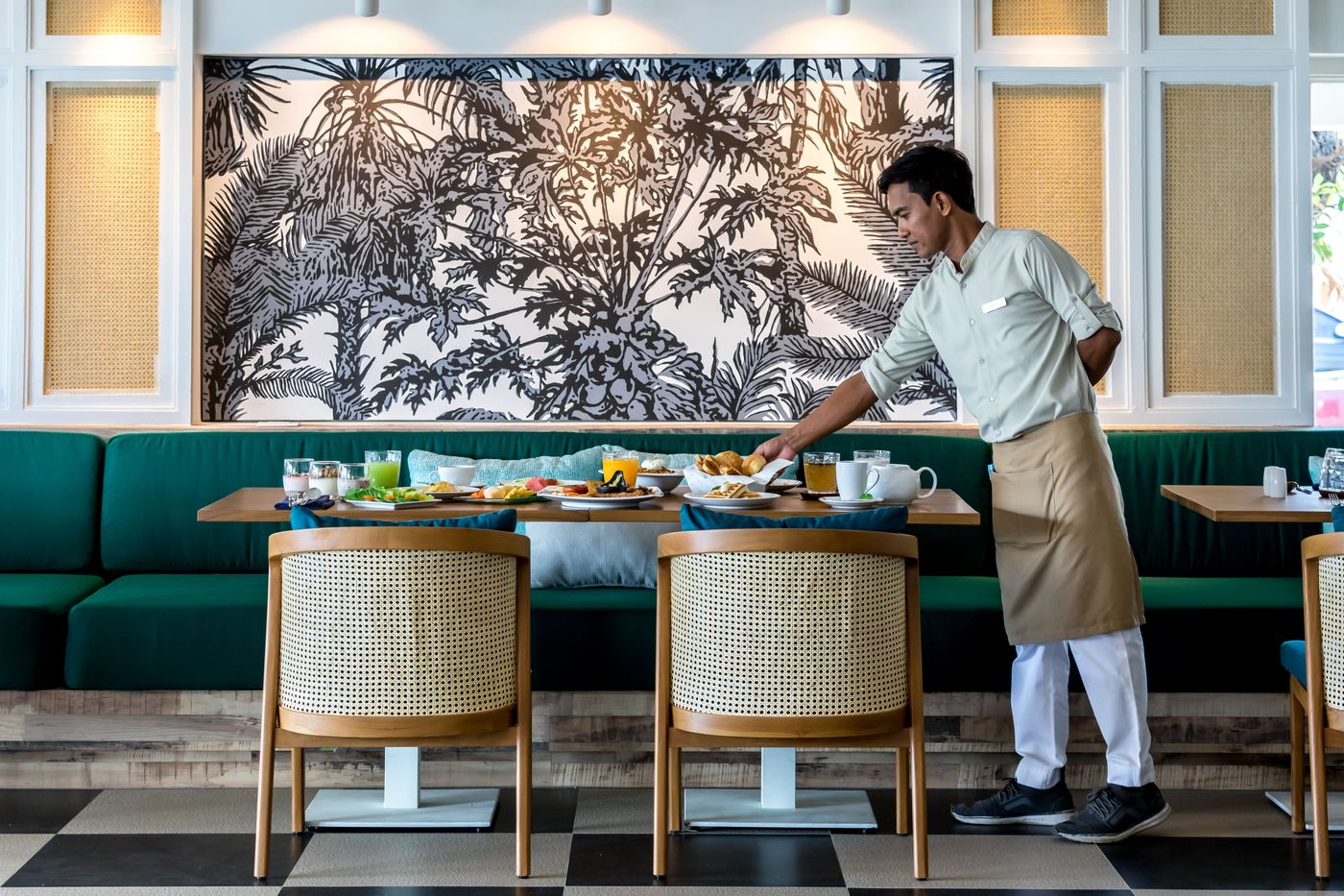 Outrigger-Koh-Samui-Beach-Resort-Restaurant-52