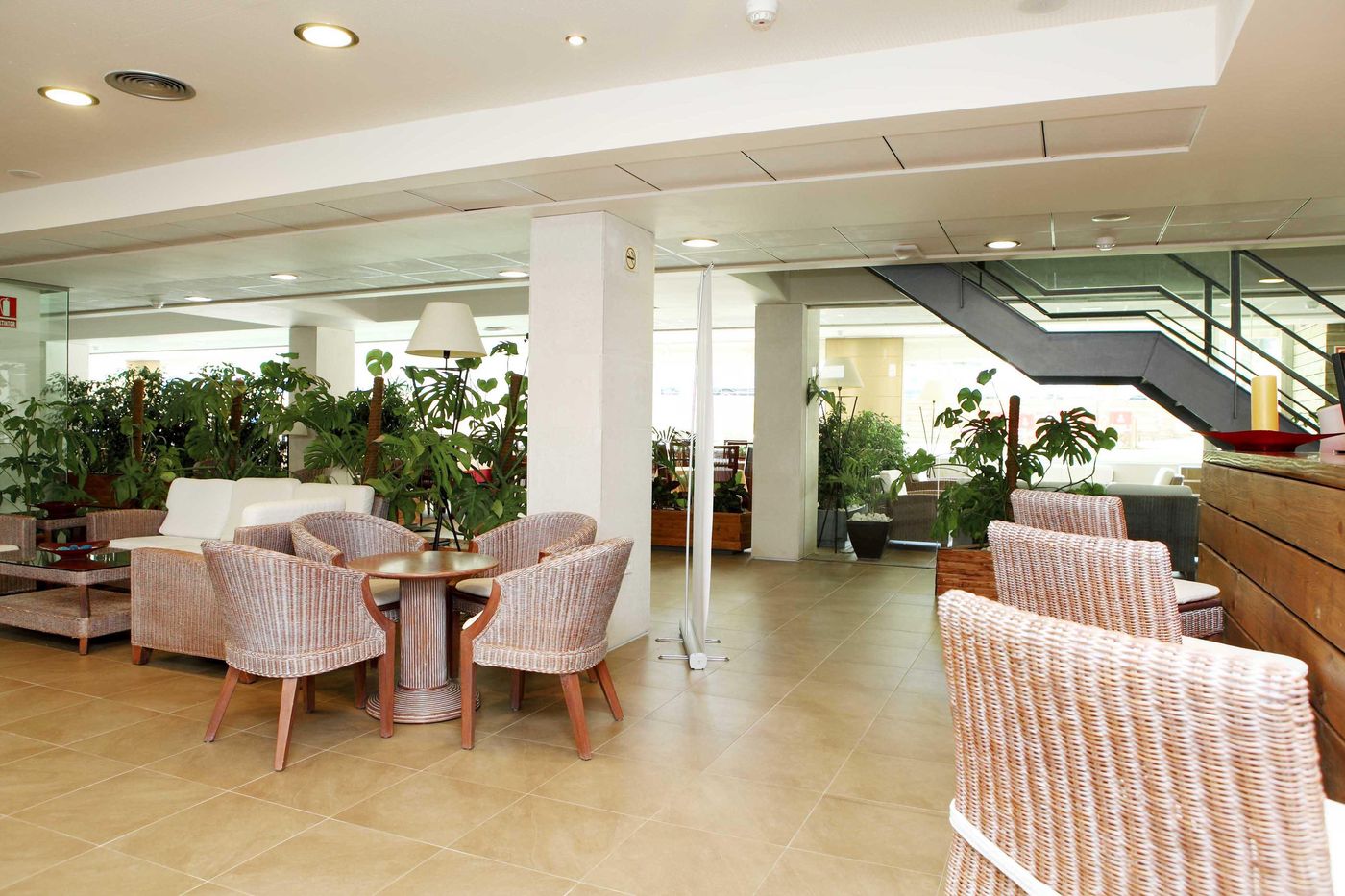 Vime-Islantilla-Lobby-18