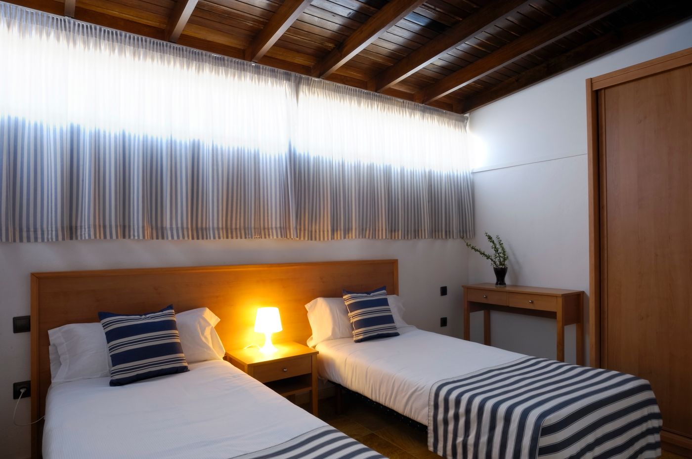 Vik--Coral-Beach-Room-27