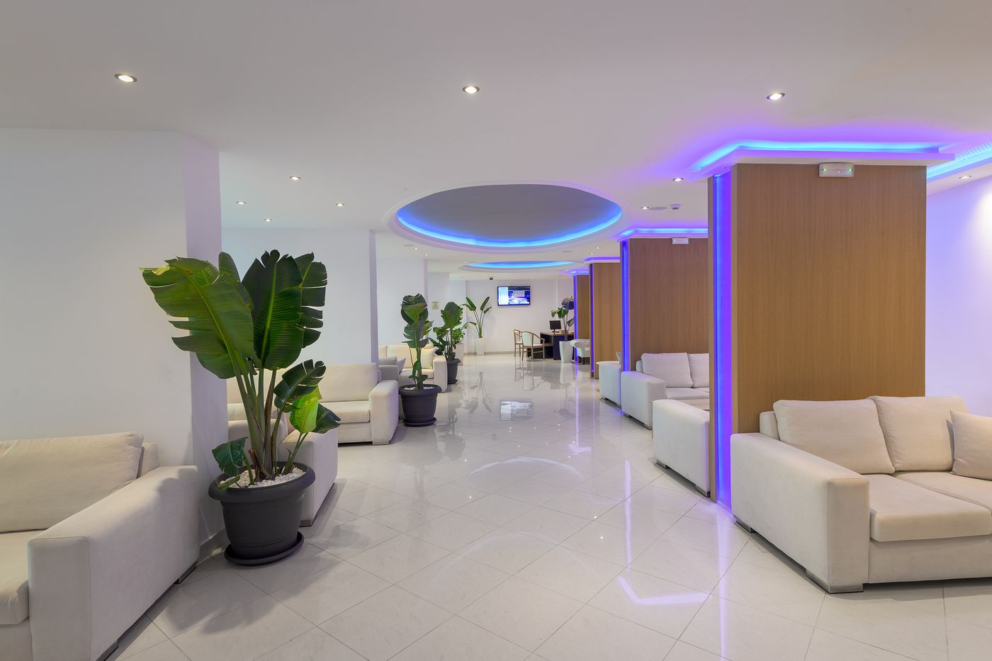 Oceanis-Park-Hotel-Lobby-54