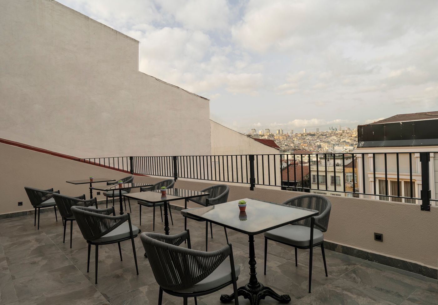 Livro Hotel-Turkey-İstanbul-Terrace-3