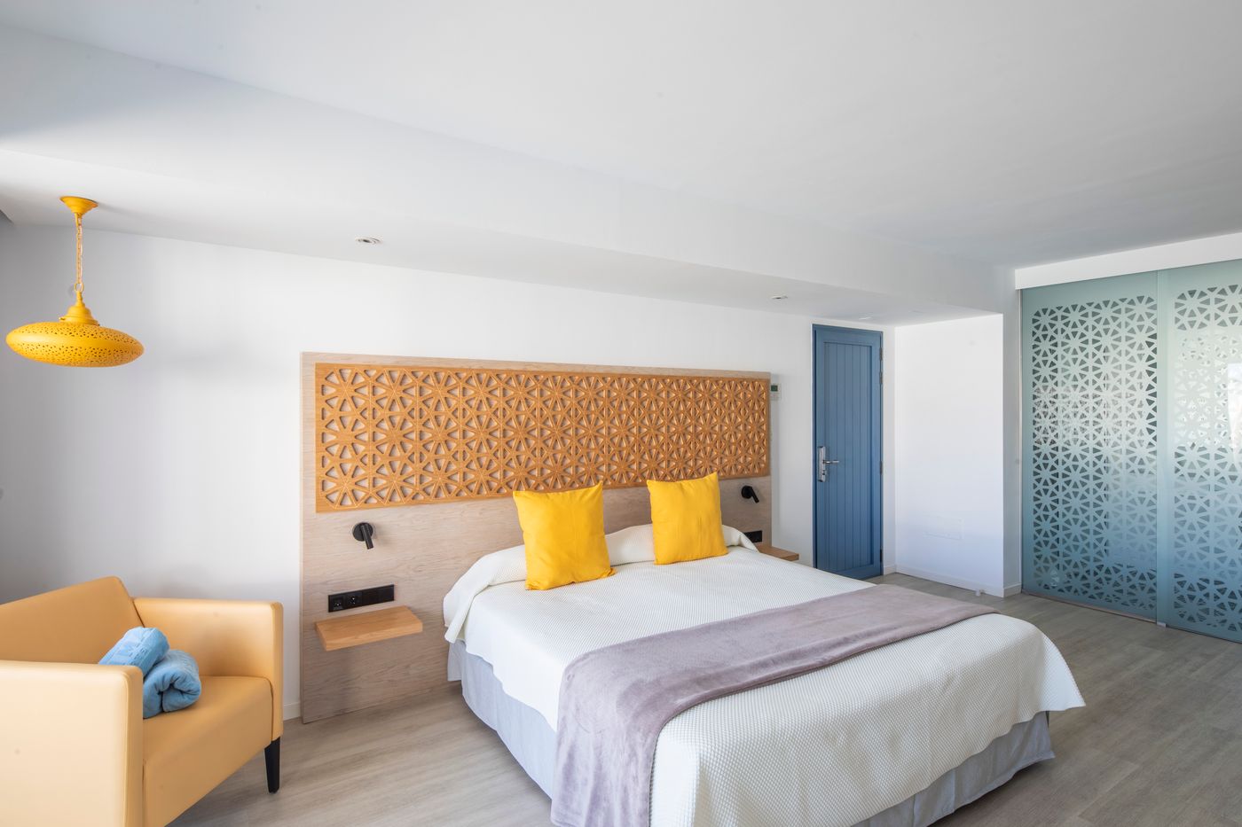 Oasis-Lanz-Beach-Mate-Room-36