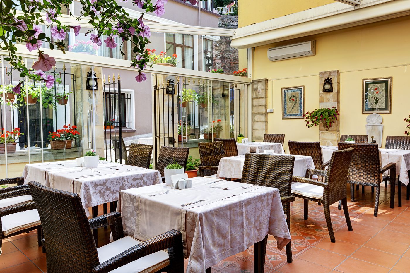 Arena-Hotel-Restaurant-50