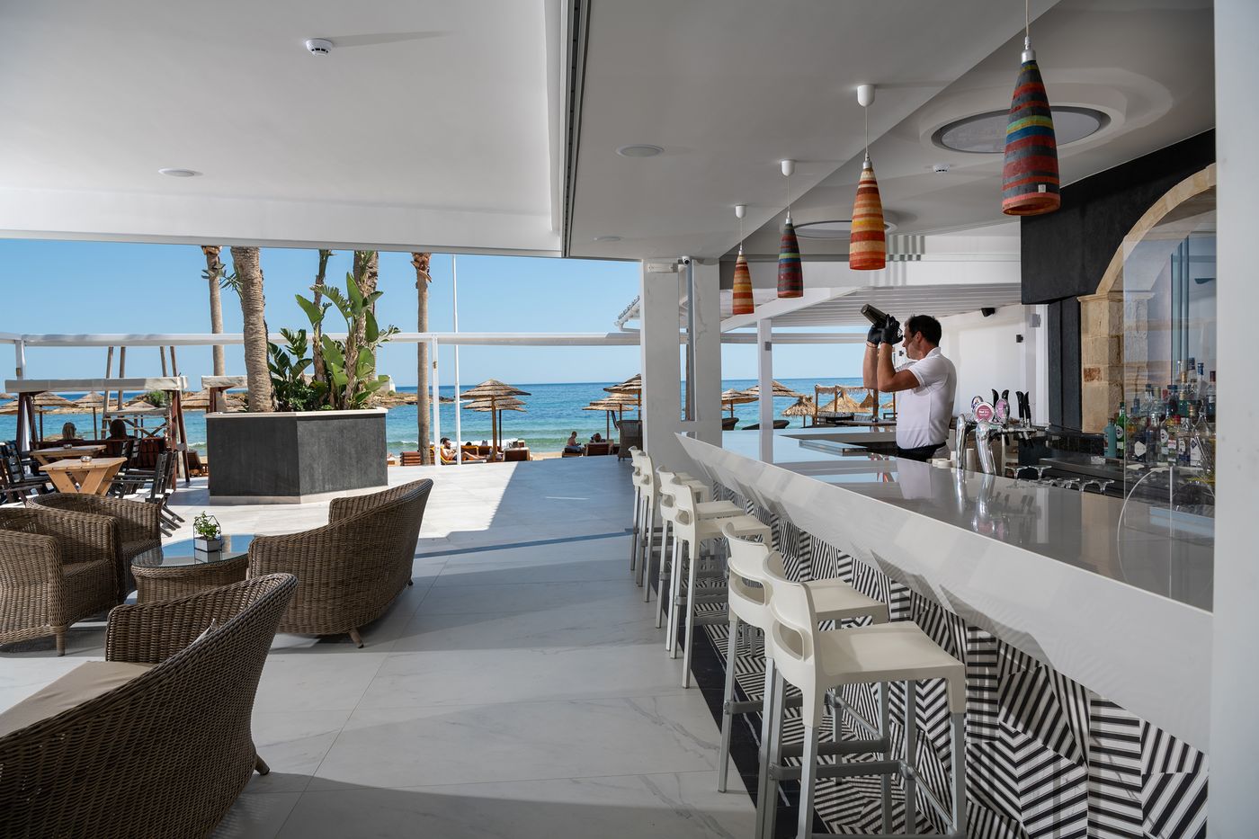 High Beach White - Adults Only