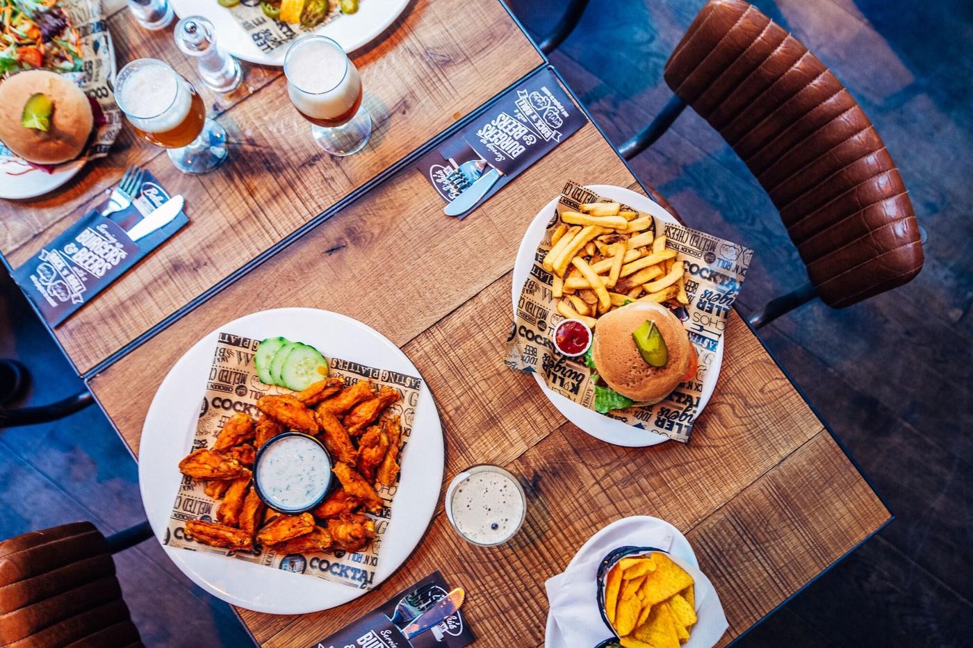 St--Christopher-s-at-the-Winston-Restaurant-9