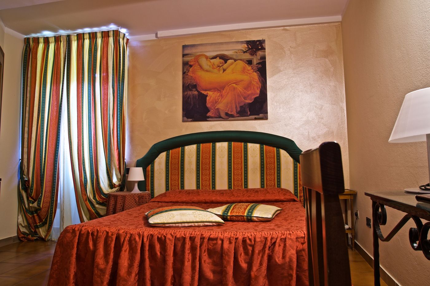 Hotel-La-Luna-Room-24