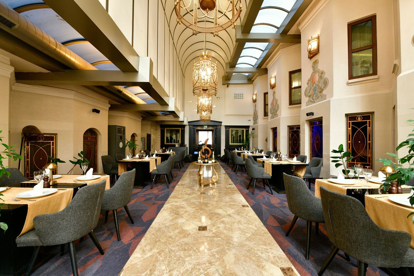 Crowne-Plaza-Istanbul---Old-City-Restaurant-45