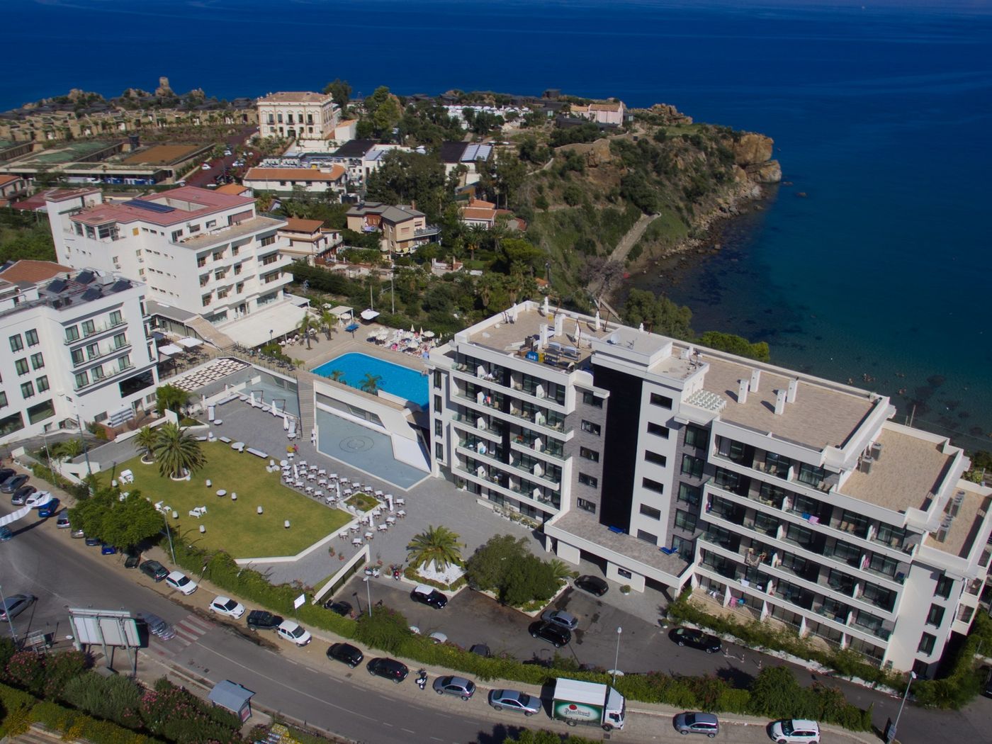 Hotel-Santa-Lucia-Le-Sabbie-d-Oro-General-view-9