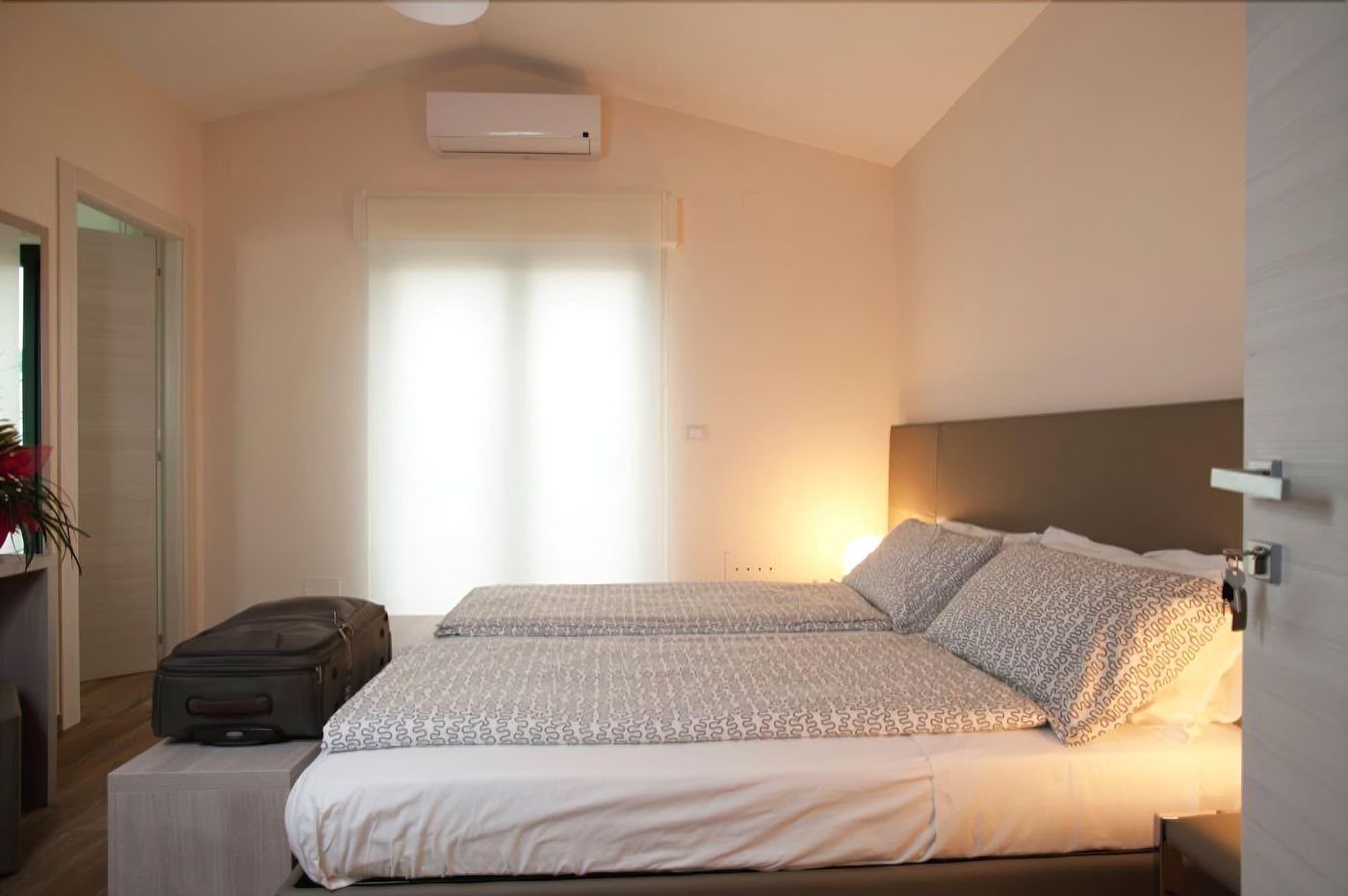 B-B-Raffaello-a-Mare-Room-14