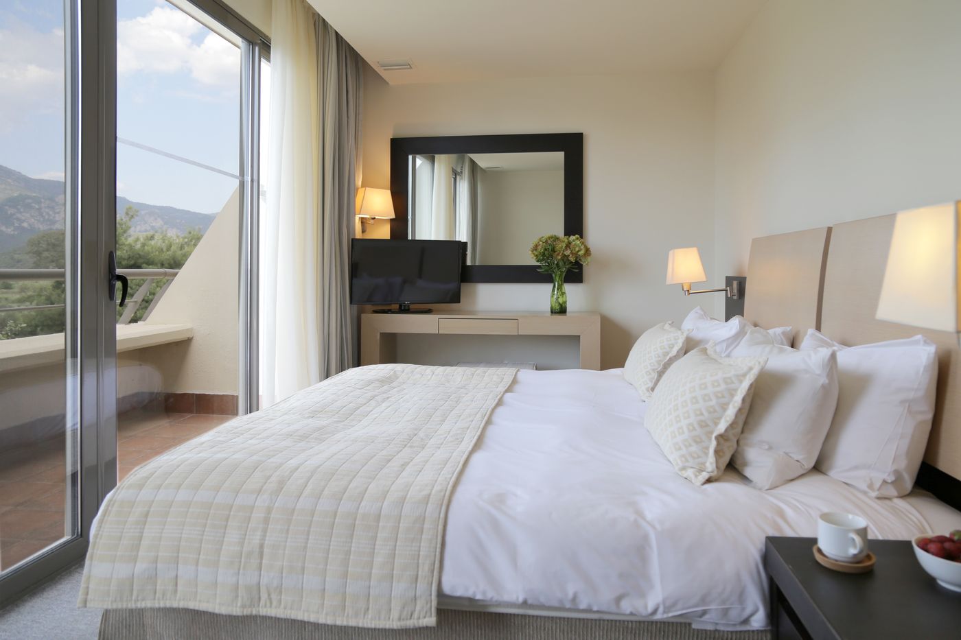 Sithonia---Porto-Carras-Grand-Resort-Room-31