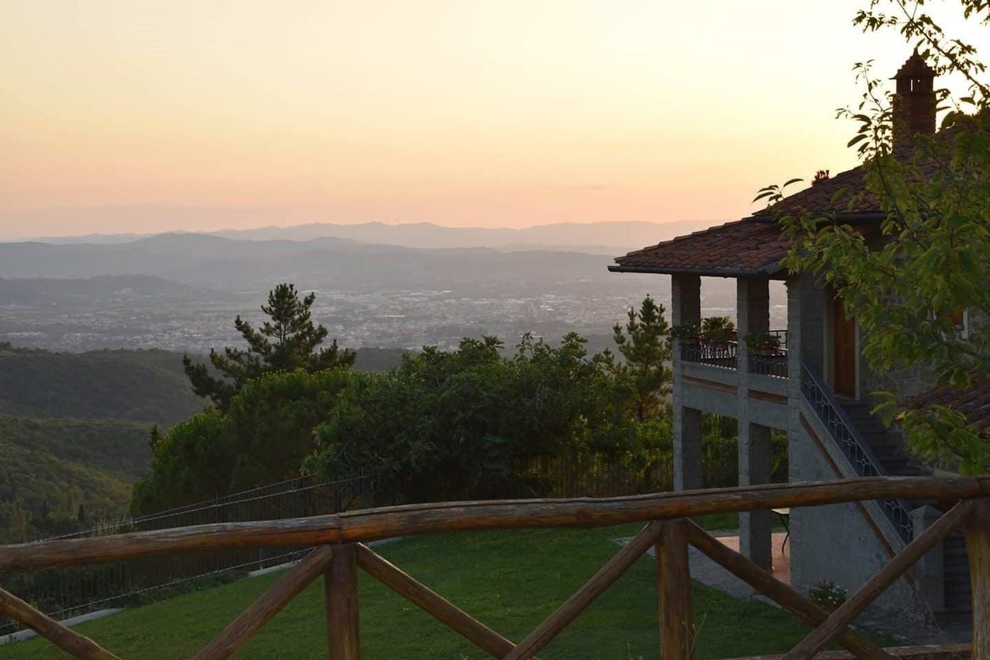 Bed-And-Breakfast-Country-Hill-General-view-3