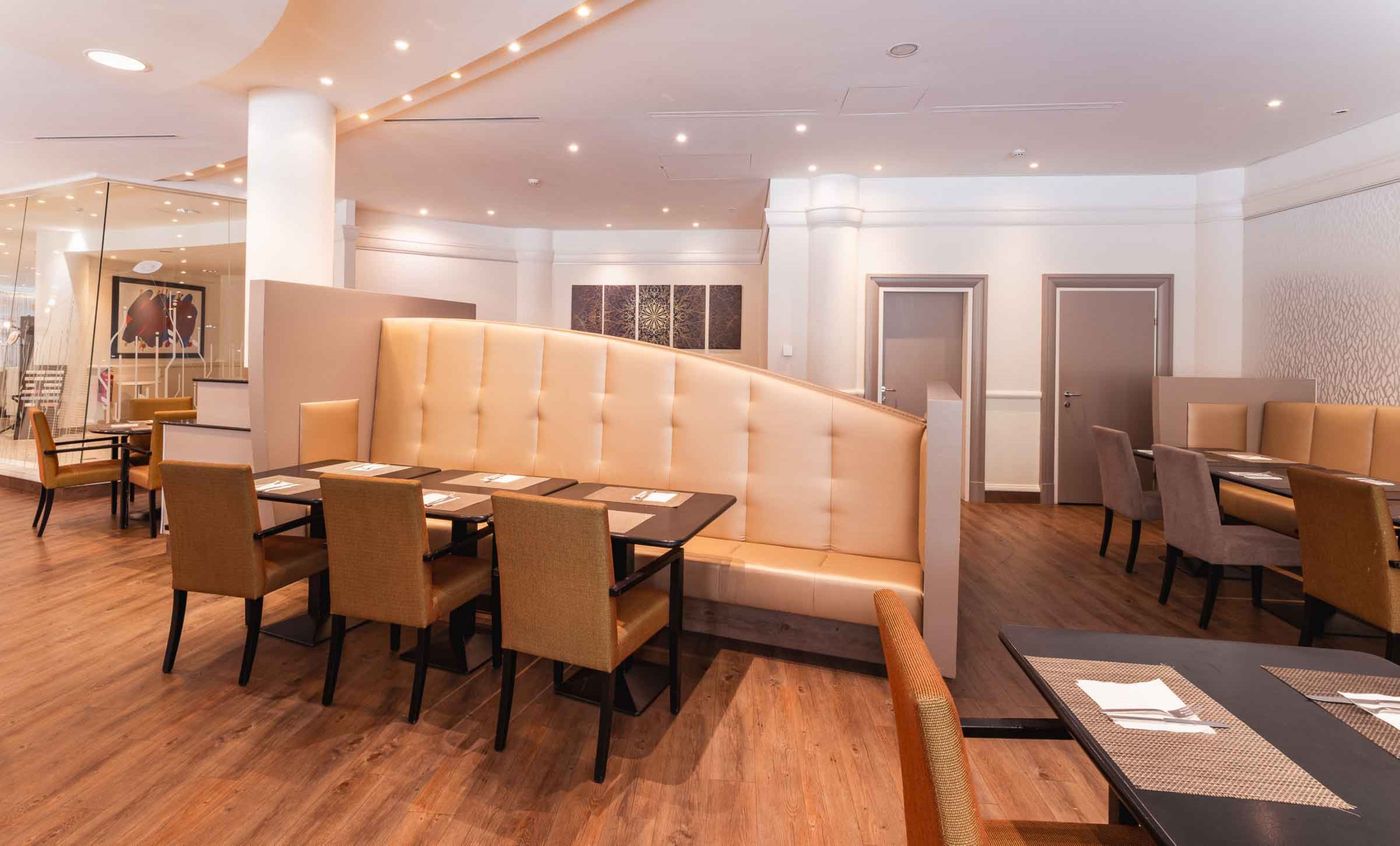 Plaza Premium Wien - Austria - VIENNA - Restaurant - 11