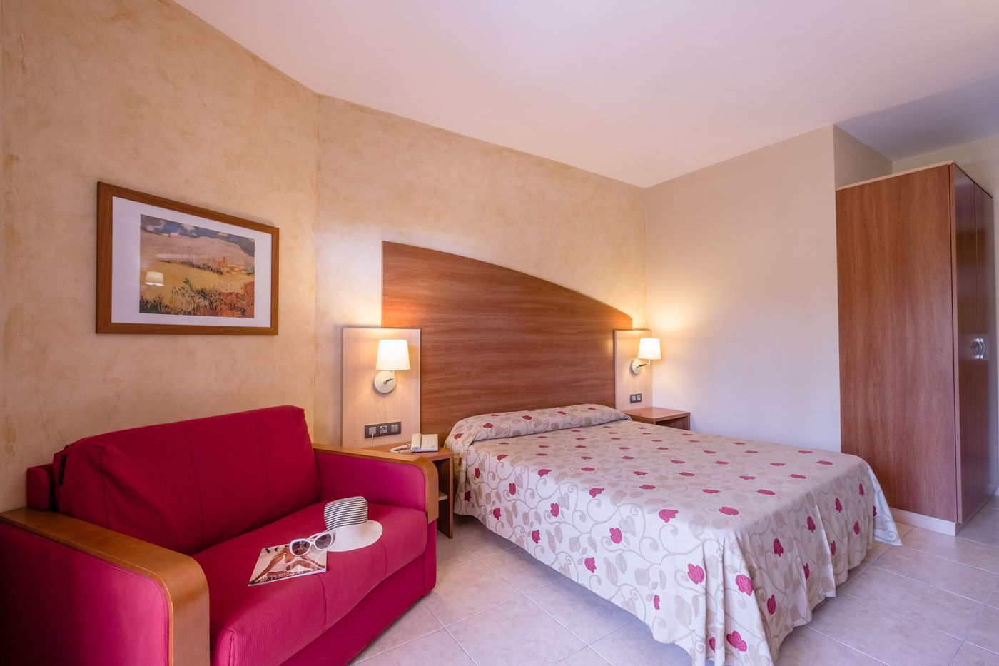 California-Palace-Room-22