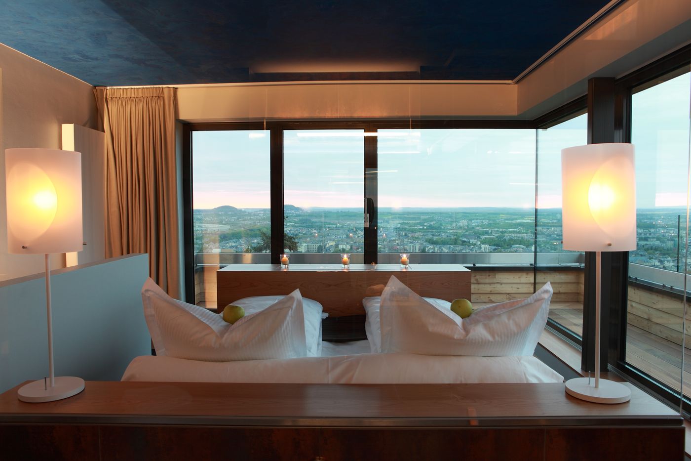 The-Seven-Hotel-Room-5