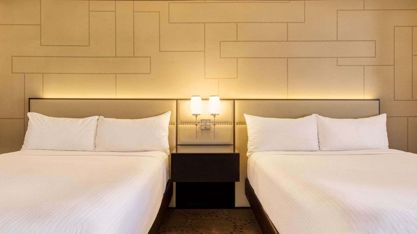 Harrah-s-Las-Vegas-Casino---Hotel-Room-46