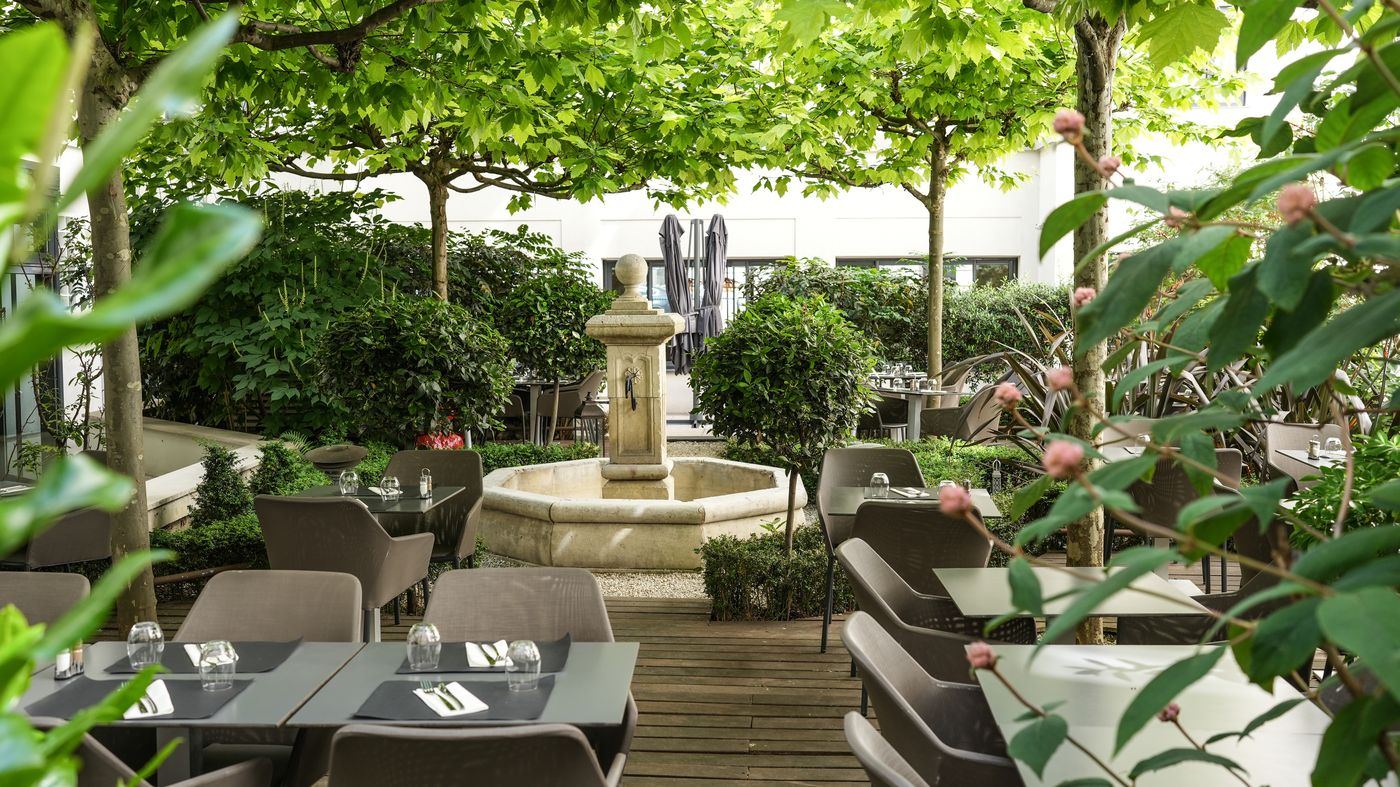 Mercure-Paris-Gare-Montparnasse-TGV-Terrace-57