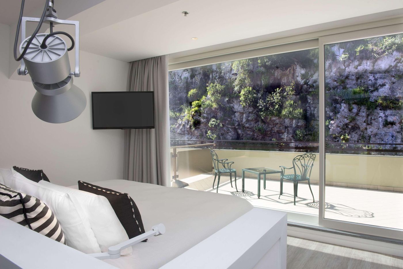 Hilton-Sorrento-Palace-Room-52