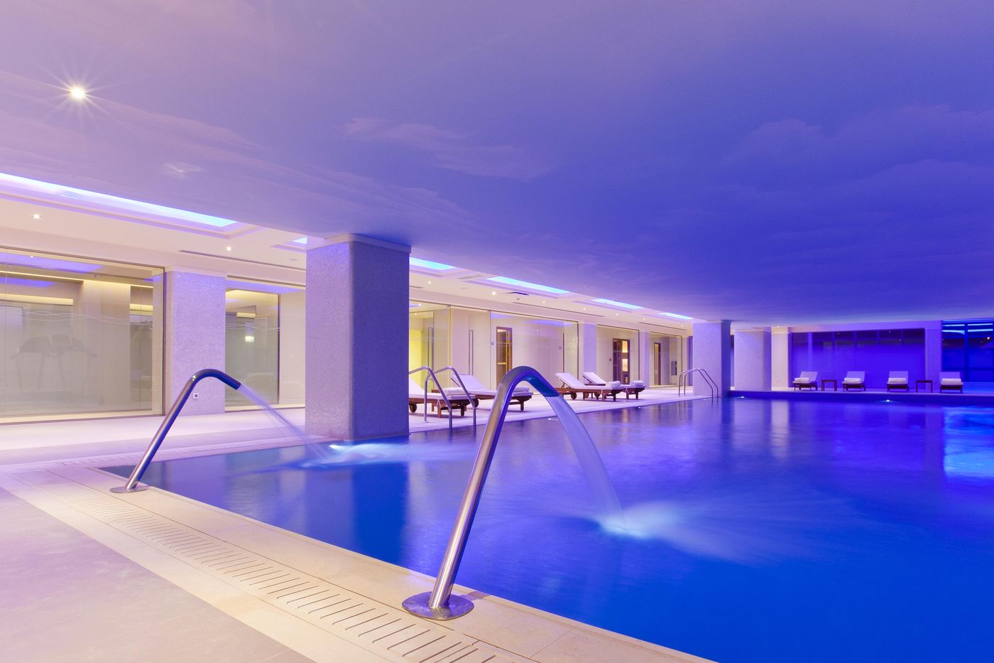 Boutique-5-Hotel-Pool-63