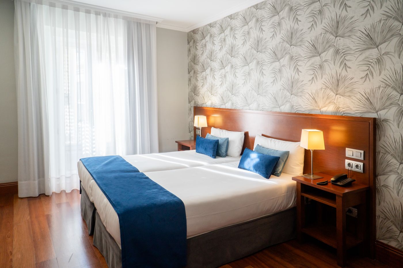 Lusso-Hotel-Infantas-Room-23