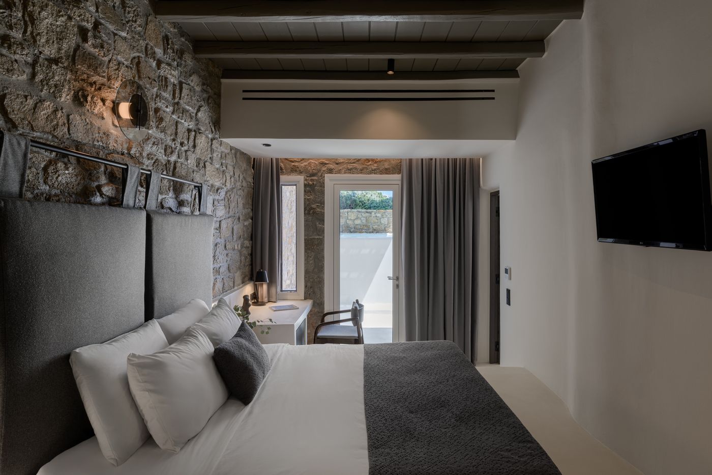 Rocabella-Mykonos-Art-Room-41