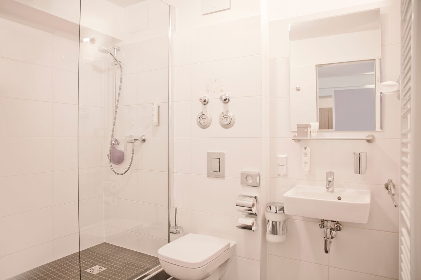 Hotel-Nikolai-Residence-Room-11