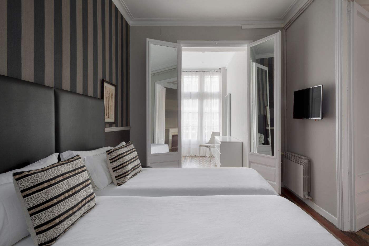 Val Barcelona Apartment-Spain-BARCELONA-Room-9