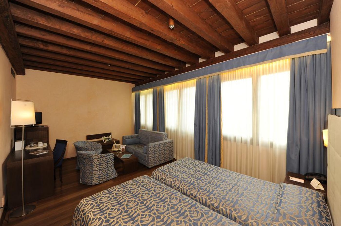 Palazzo-Selvadego-Room-1