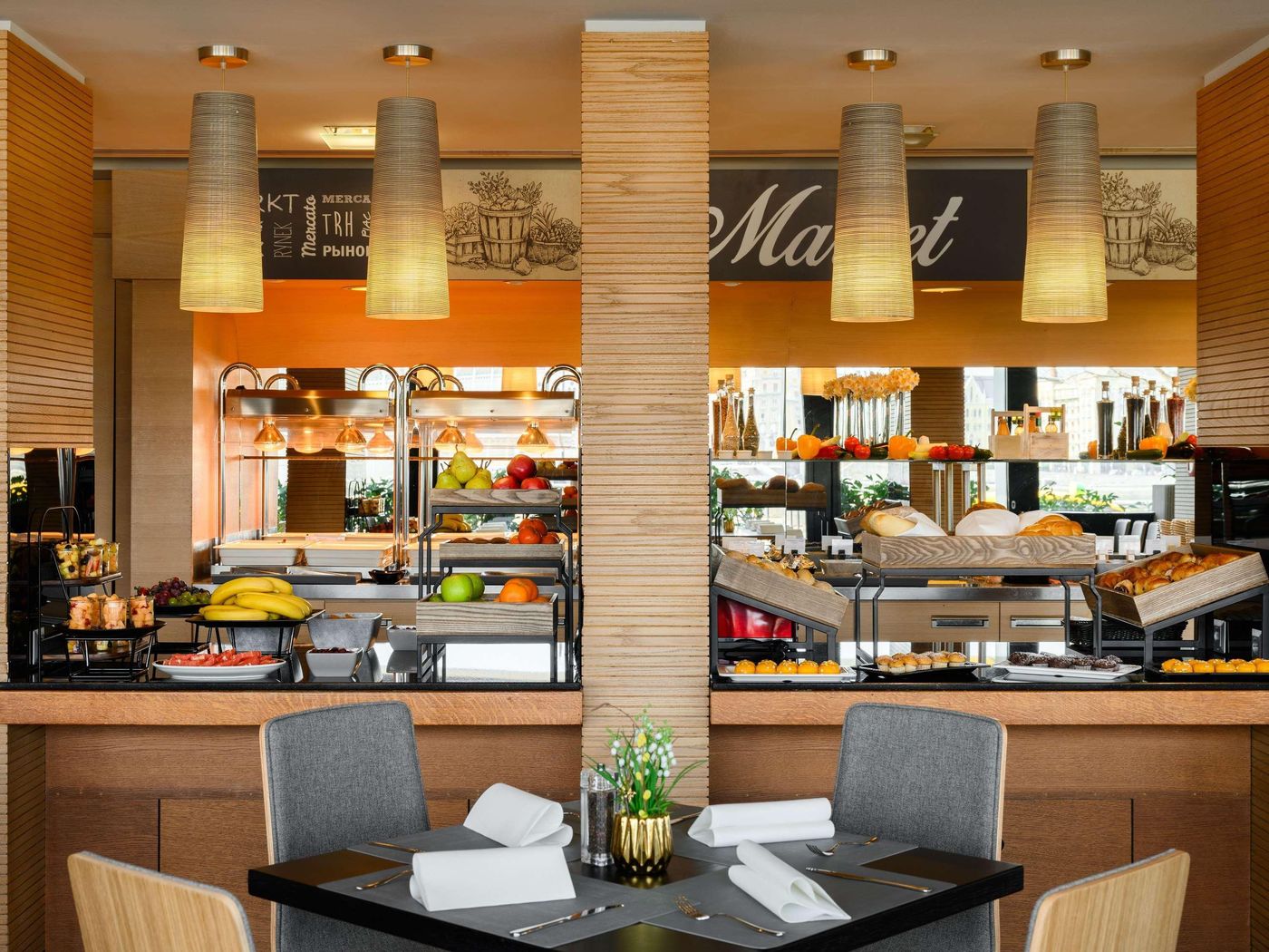 Novotel-Budapest-Danube-Restaurant-46