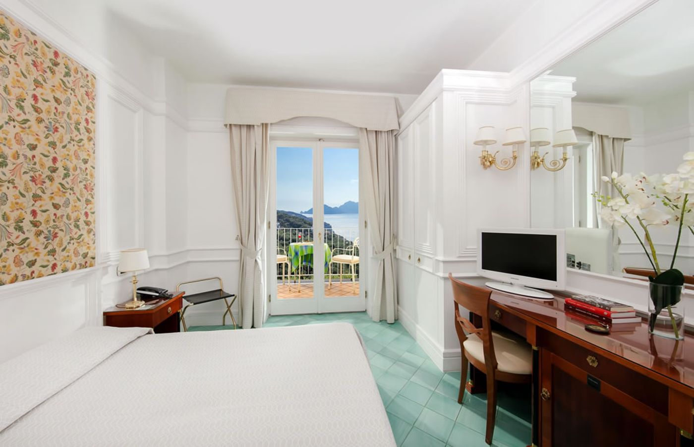 Bellavista-Francischiello-Hotel-and-Spa-Room-4