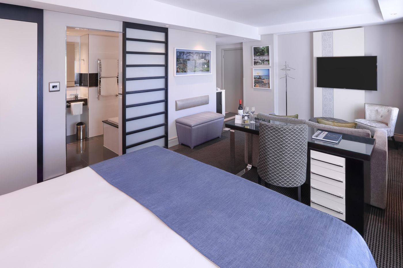 Southern-Sun-Cape-Town-Waterfront-Room-10