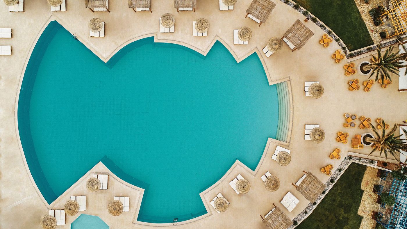 Mitsis-Rinela-Pool-9