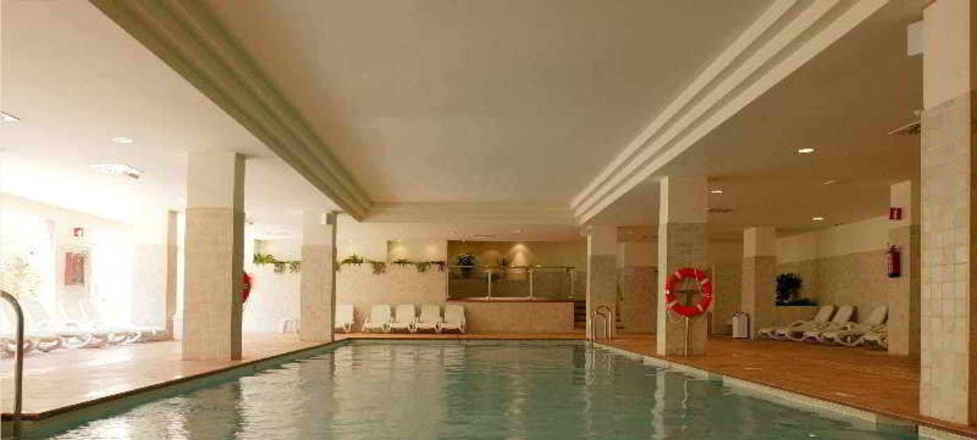 Aparthotel-Ilunion-Miramar-Pool-62
