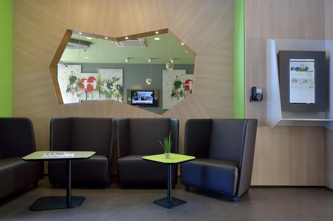 B&B Hotel Berlin-Potsdamer Platz - Germany - Berlin - Lobby - 3