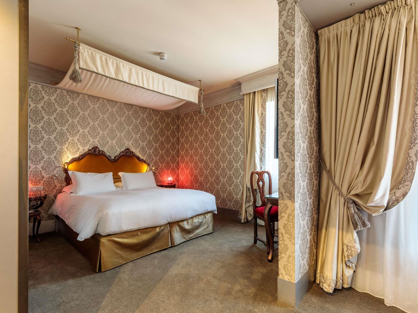 Hotel-Papadopoli-Venezia---MGallery-Room-30