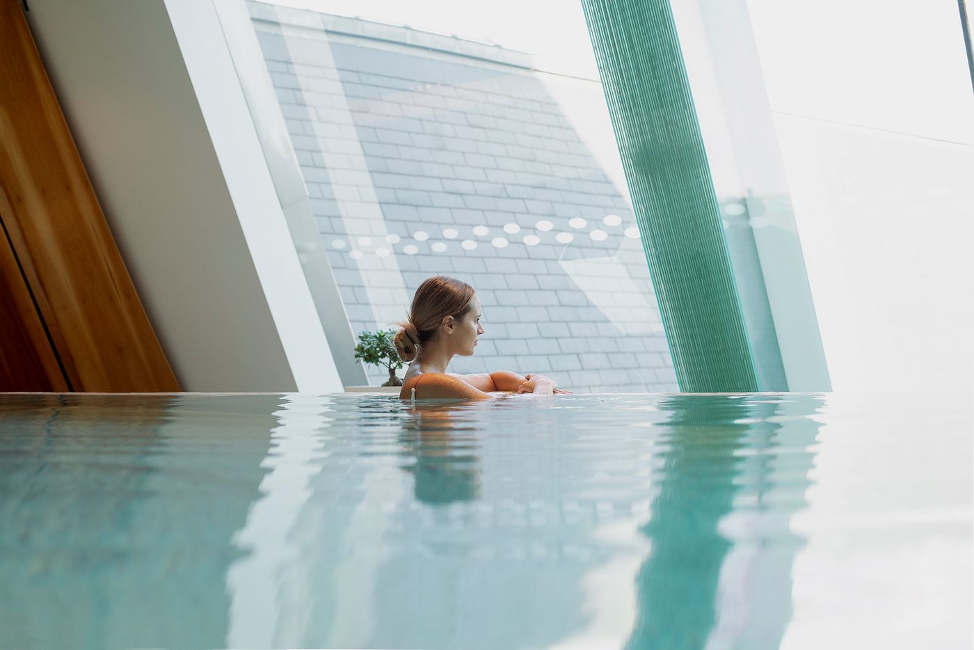 Four-Seasons-Hotel-Budapest-Pool-33