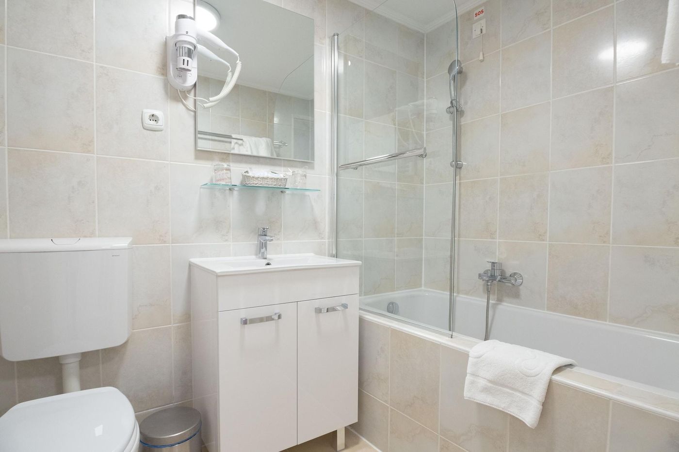 Hotel Vila Tina-Croatia-ZAGREB-Room-6