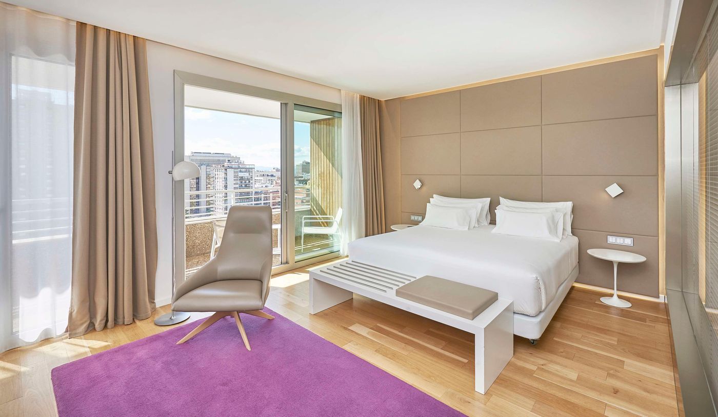 NH-Collection-Madrid-Eurobuilding-Room-9