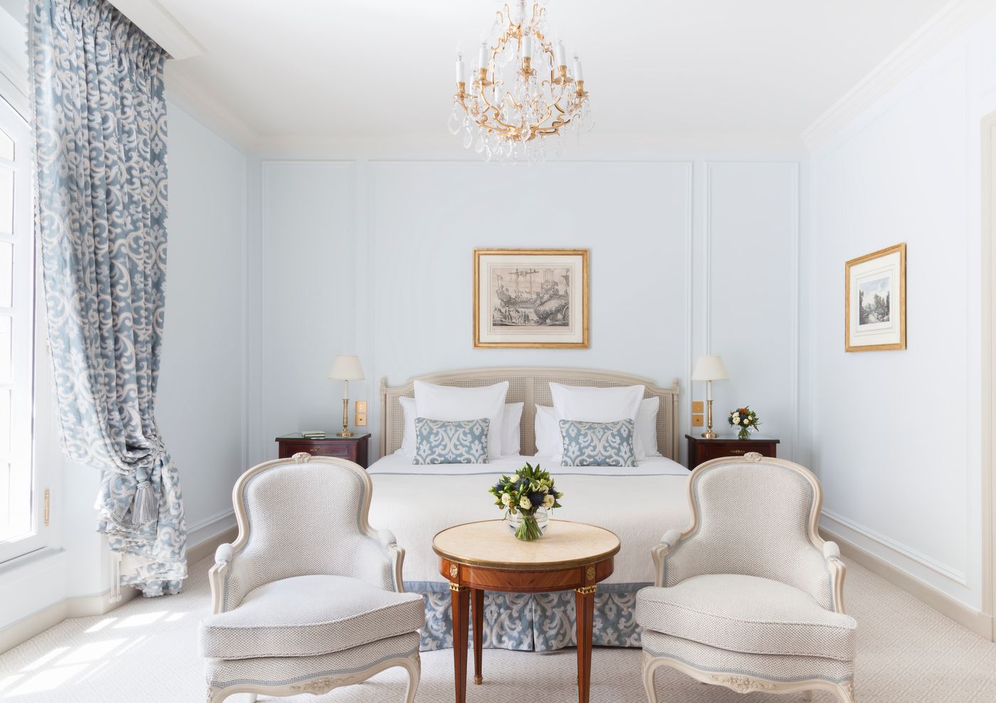 Le-Bristol-Paris-Room-46